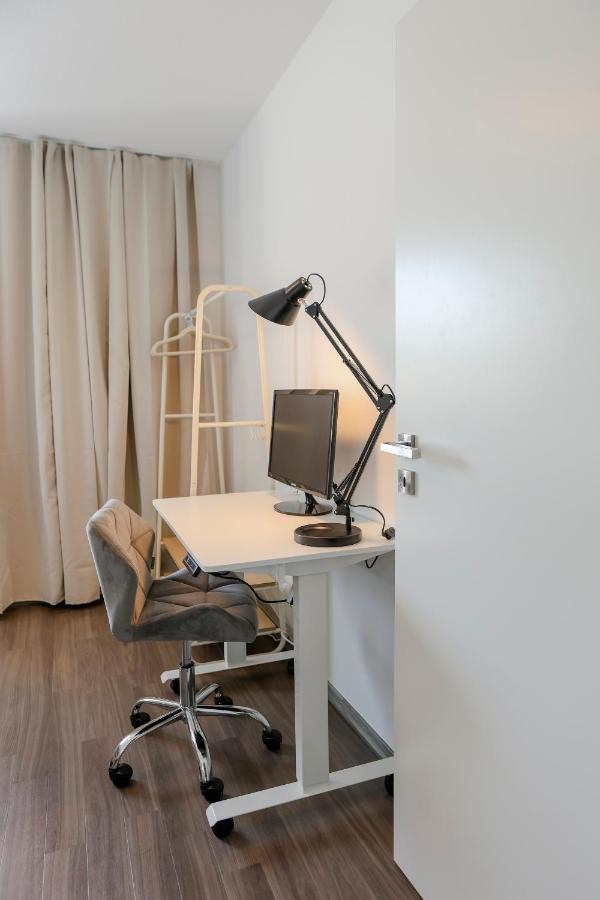 Lumen Homes - Design-Apt. Nahe Audi Und Altstadt, 3 Zimmer, Netflix Ингольштадт Экстерьер фото