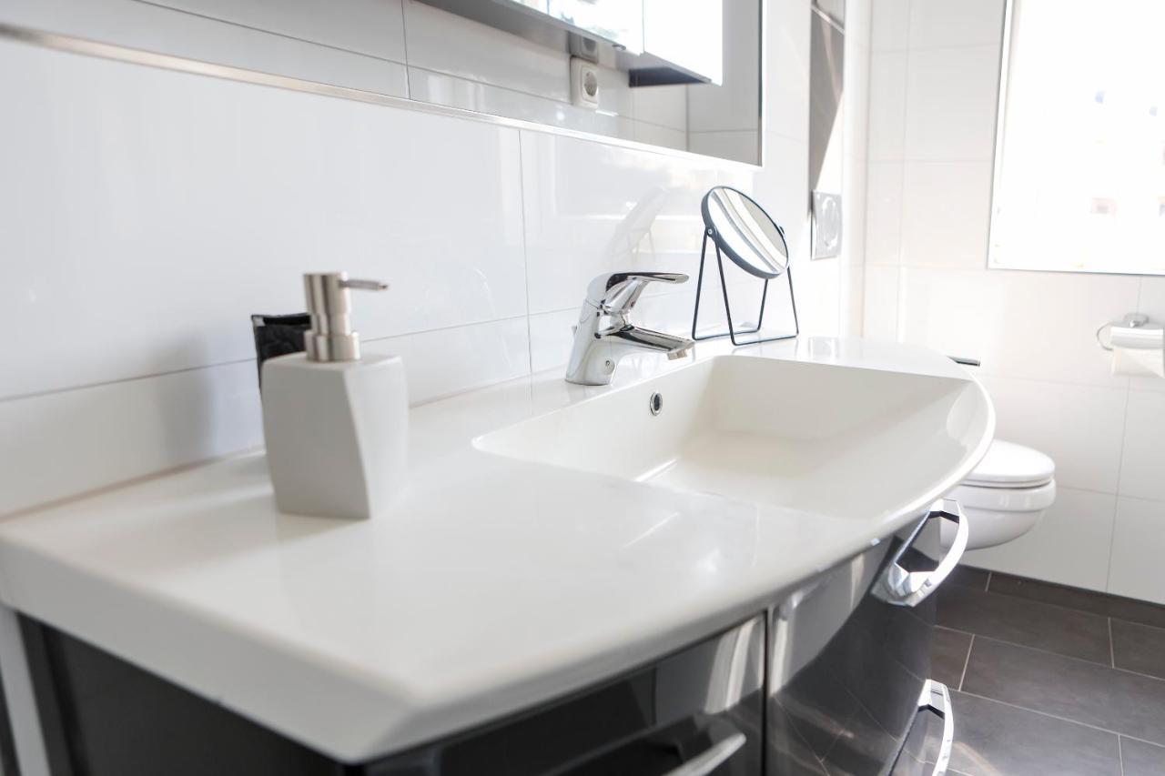 Lumen Homes - Design-Apt. Nahe Audi Und Altstadt, 3 Zimmer, Netflix Ингольштадт Экстерьер фото